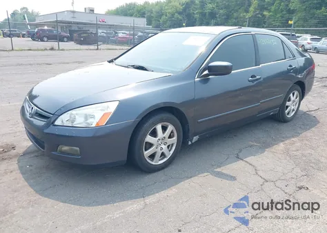 2005 Honda Accord 2.4 Lx from USA, damaged, VIN 1HGCM56455A115866